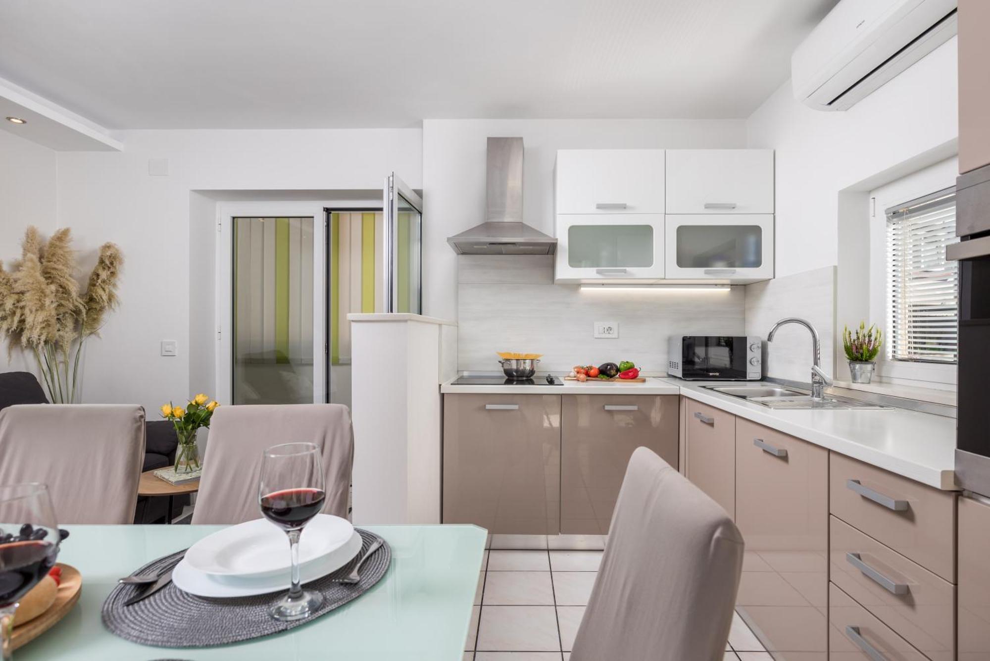 Apartment City Flower Fiume Esterno foto
